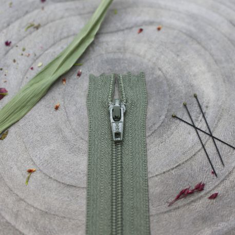 Atelier Brunette Cedar Zipper