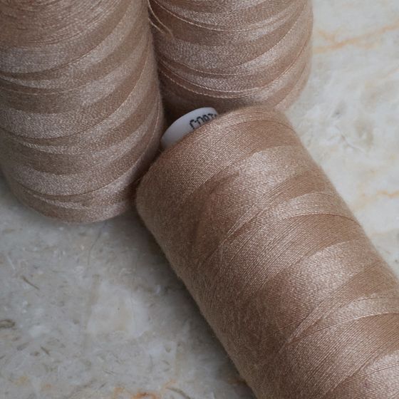 Maple / Sandy Sand overlock bobbin x 4