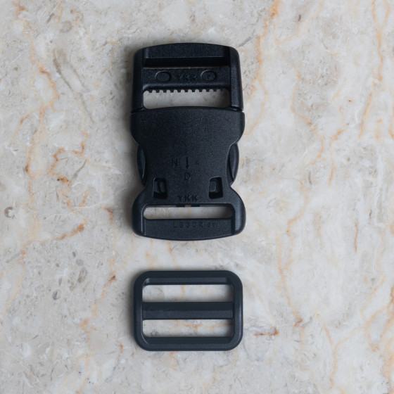 Buckle clips 30 mm - black