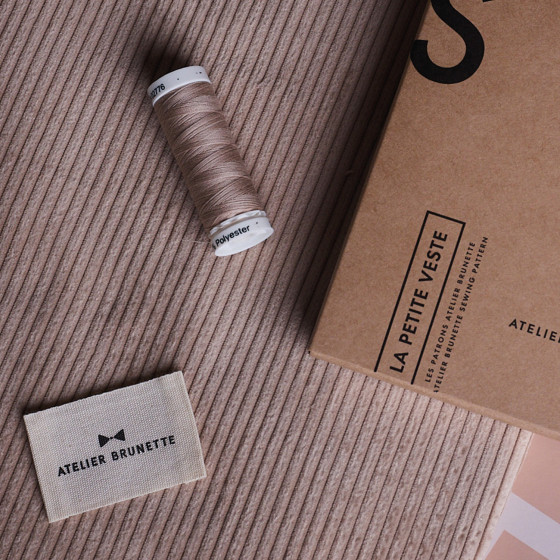 THE SEWING BOX: LA PETITE VESTE BUBBLE SANDY SAND